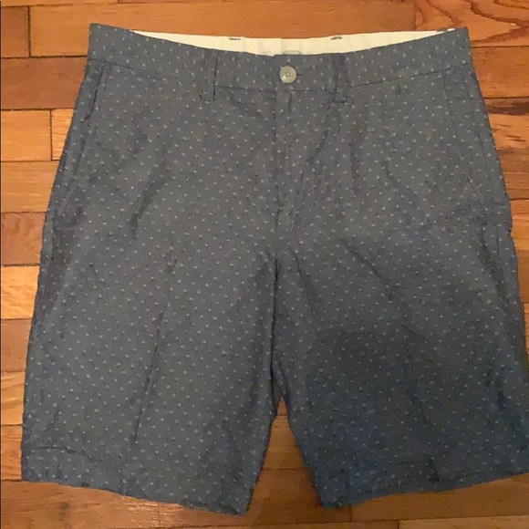 Old Navy Shorts - Picture 2 of 4
